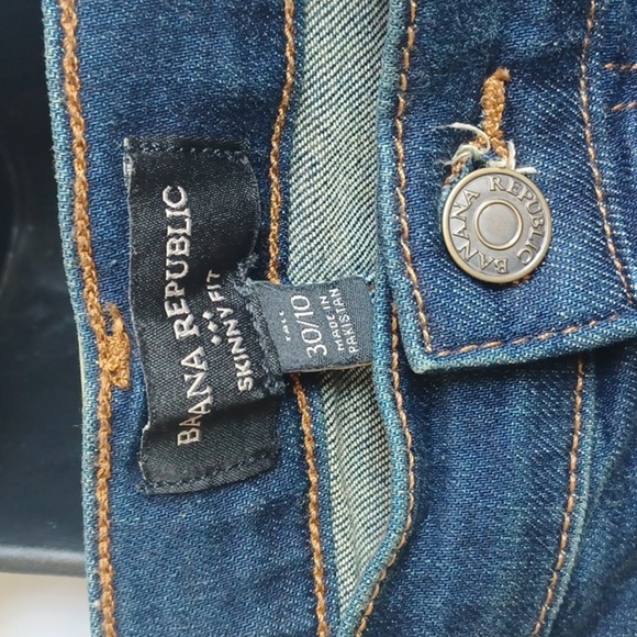 Banana Republic Skinny Fit Jeans in Dark Wash Size 30/10 tall - Picture 3 of 6